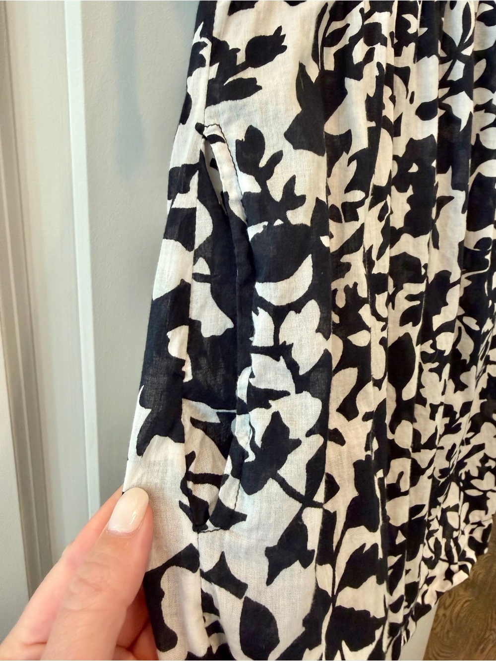 Lauren Ralph Lauren Black and White Floral Swim Coverup - Picture 7 of 8